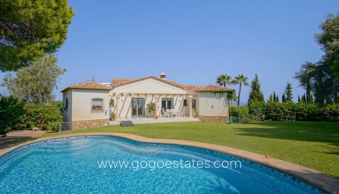 Te koop - Huis - Vrijstaande Villa - Dénia - Denia Centro