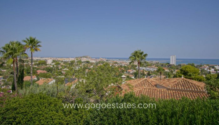 Te koop - Huis - Vrijstaande Villa - Dénia - Denia Centro
