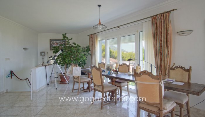 Te koop - Huis - Vrijstaande Villa - Dénia - Denia Centro