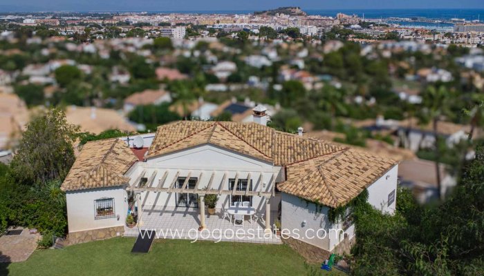 Te koop - Huis - Vrijstaande Villa - Dénia - Denia Centro