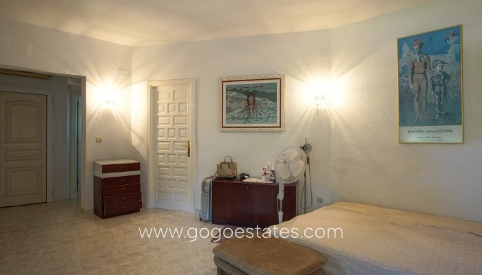 Te koop - Huis - Vrijstaande Villa - Dénia - Denia Centro