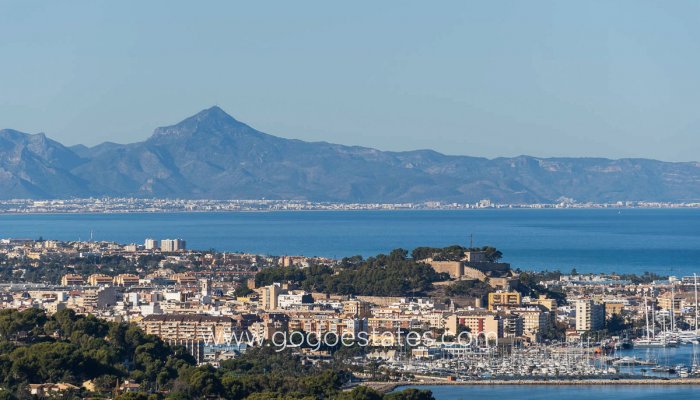 Te koop - Huis - Vrijstaande Villa - Dénia - Denia Centro