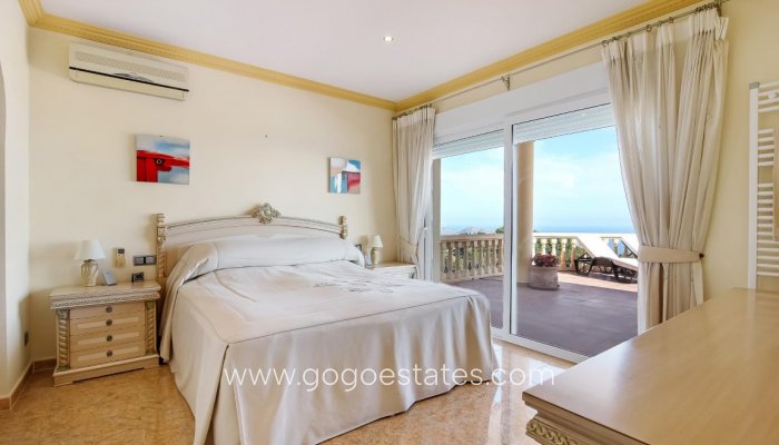 Te koop - Huis - Vrijstaande Villa - Teulada - Moraira