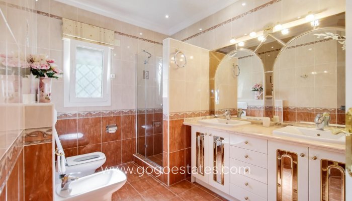 Te koop - Huis - Vrijstaande Villa - Teulada - Moraira