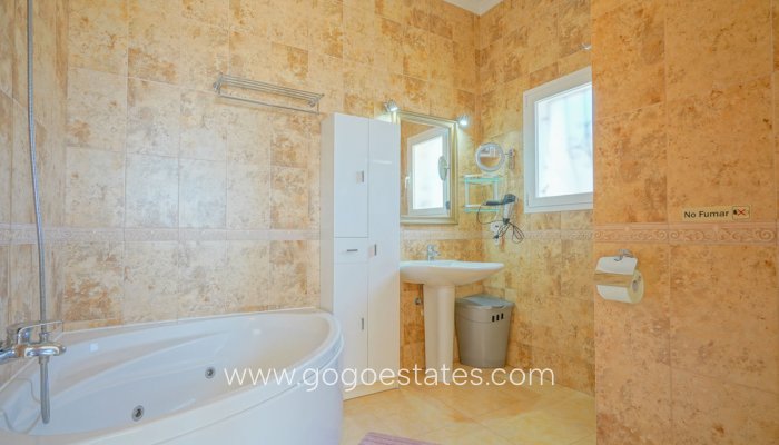 Te koop - Huis - Vrijstaande Villa - Benitachell - Benitachell Centro