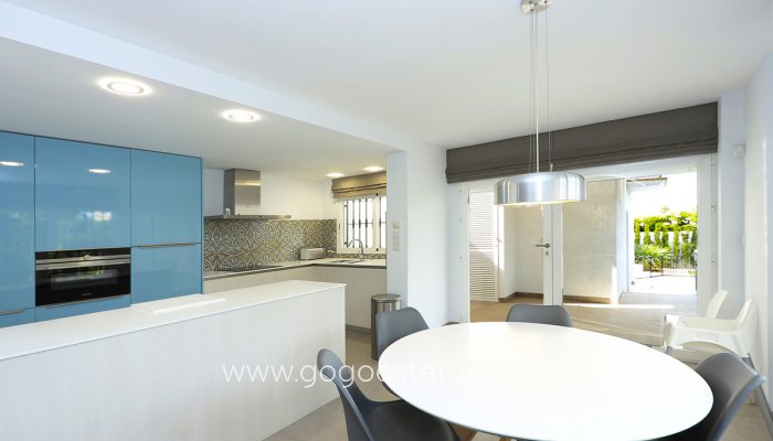 Te koop - Huis - Vrijstaande Villa - l'Alfas del Pi - Albir