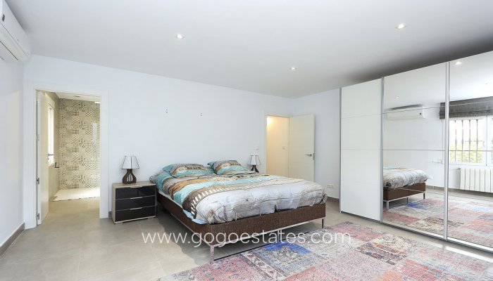 Te koop - Huis - Vrijstaande Villa - l'Alfas del Pi - Albir