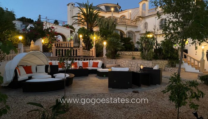 Te koop - Huis - Vrijstaande Villa - Benissa - Benissa Centro