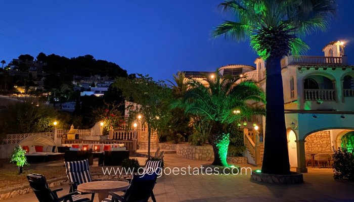 Te koop - Huis - Vrijstaande Villa - Benissa - Benissa Centro