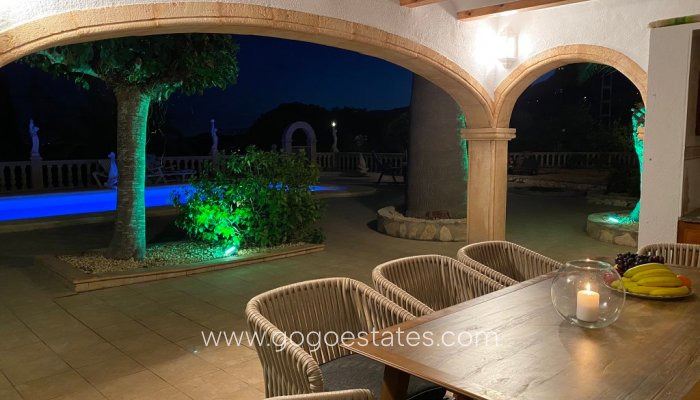 Te koop - Huis - Vrijstaande Villa - Benissa - Benissa Centro