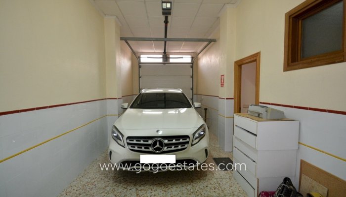 Te koop - Huis - Vrijstaande Villa - Guardamar del Segura - Guardamar del Segura Centro