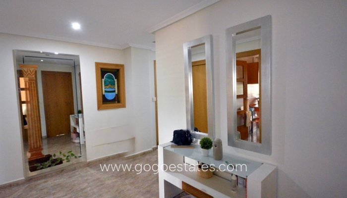 Te koop - Appartement - Appartement op de middelste verdieping - Rojales - Rojales Centro