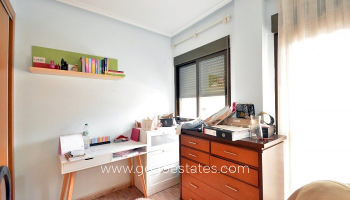 Te koop - Appartement - Appartement op de middelste verdieping - Rojales - Rojales Centro