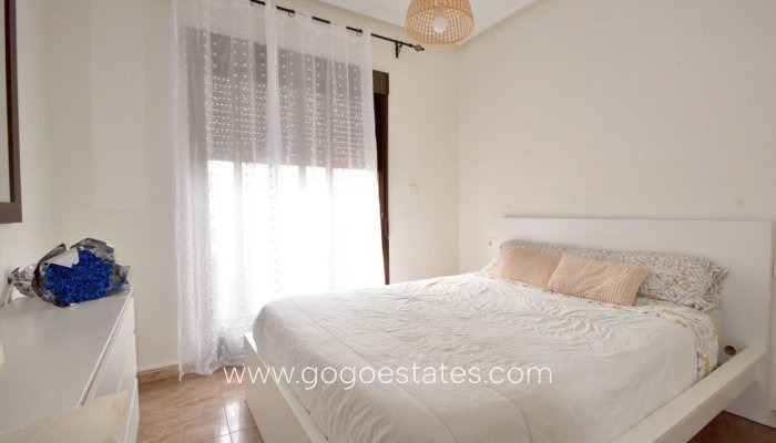 Te koop - Appartement - Appartement op de middelste verdieping - Rojales - Rojales Centro