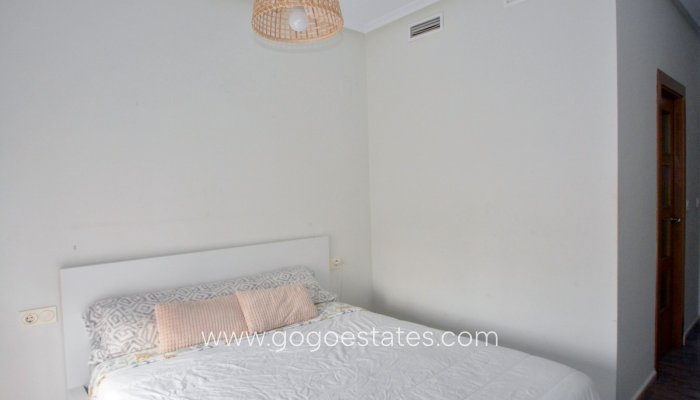 Te koop - Appartement - Appartement op de middelste verdieping - Rojales - Rojales Centro