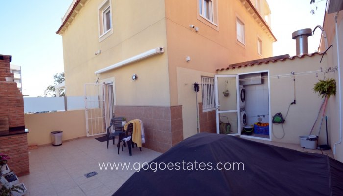 Te koop - Huis - Halfvrijstaande woning - Guardamar del Segura - Guardamar del Segura Centro