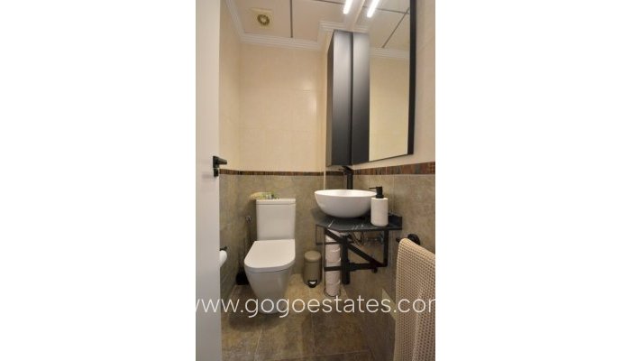 Te koop - Huis - Halfvrijstaande woning - Guardamar del Segura - Guardamar del Segura Centro