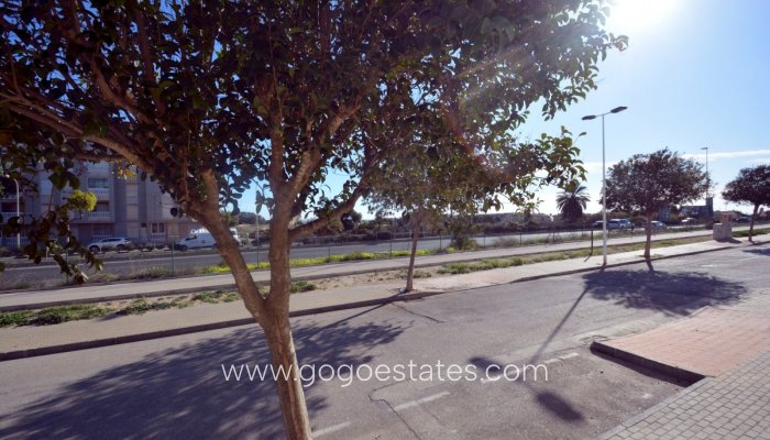 Te koop - Huis - Halfvrijstaande woning - Guardamar del Segura - Guardamar del Segura Centro