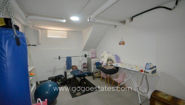 Te koop - Huis - Halfvrijstaande woning - Guardamar del Segura - Guardamar del Segura Centro