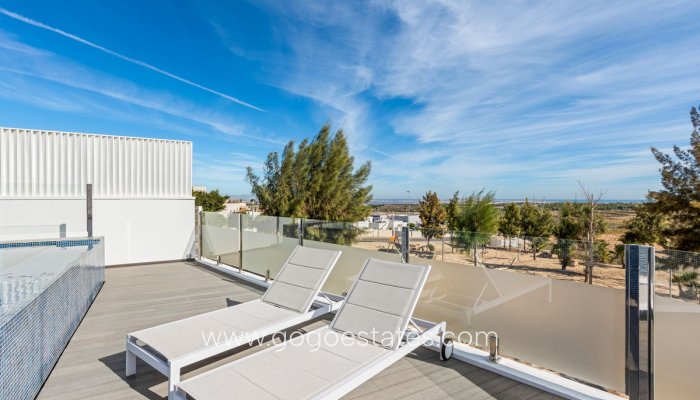 Te koop - Huis - Vrijstaande Villa - San Miguel De Salinas - San Miguel de Salinas Centro