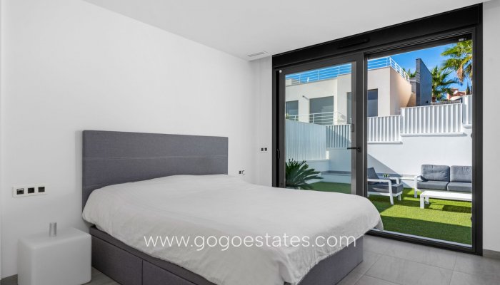 Te koop - Huis - Vrijstaande Villa - San Miguel De Salinas - San Miguel de Salinas Centro