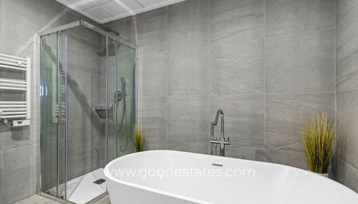 Te koop - Huis - Vrijstaande Villa - San Miguel De Salinas - San Miguel de Salinas Centro