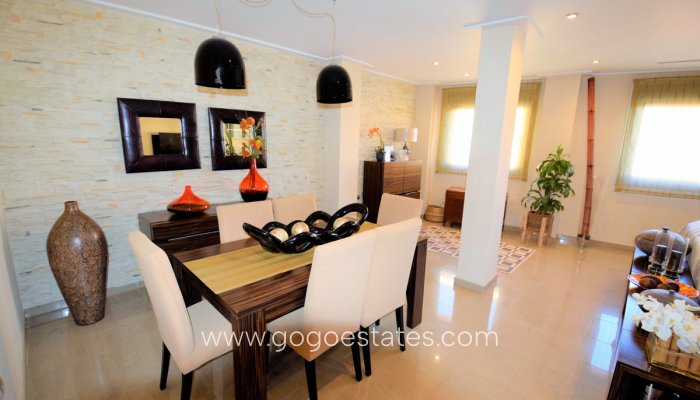 Te koop - Huis - Stadswoning - Guardamar del Segura - Guardamar del Segura Centro