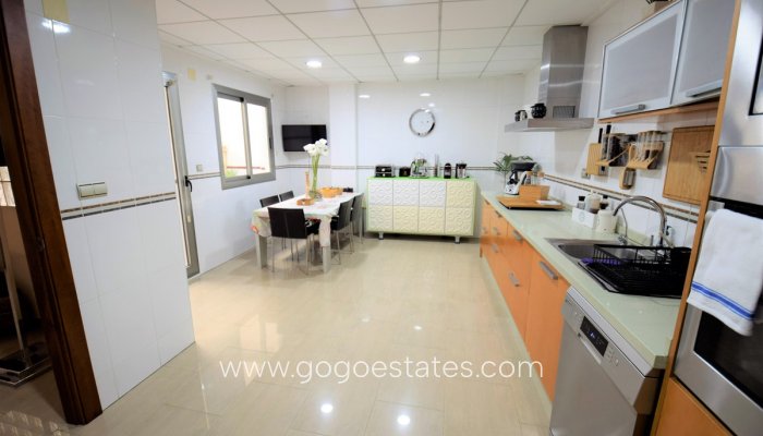 Te koop - Huis - Stadswoning - Guardamar del Segura - Guardamar del Segura Centro