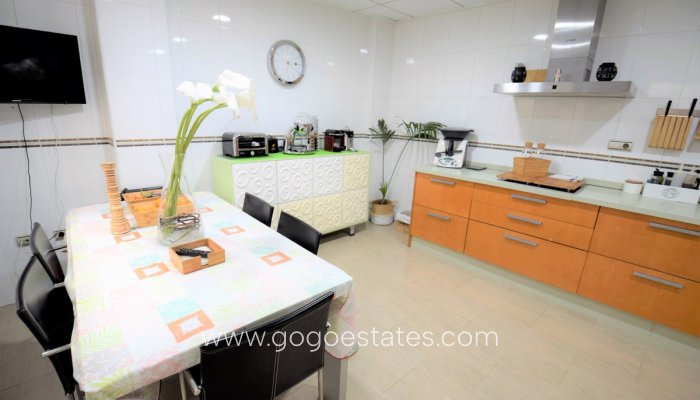 Te koop - Huis - Stadswoning - Guardamar del Segura - Guardamar del Segura Centro