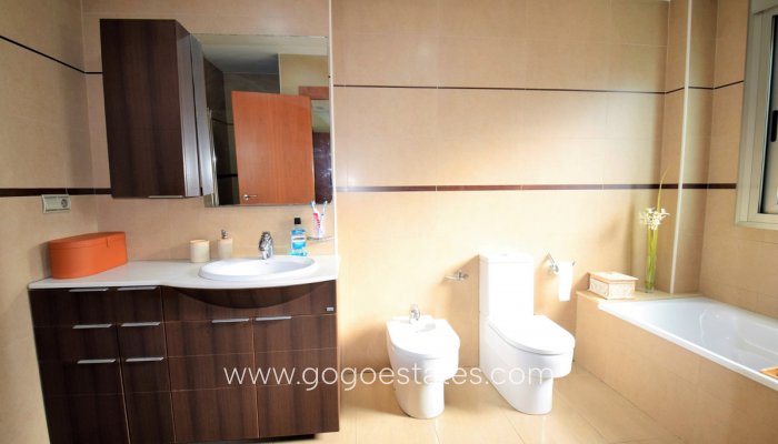 Te koop - Huis - Stadswoning - Guardamar del Segura - Guardamar del Segura Centro