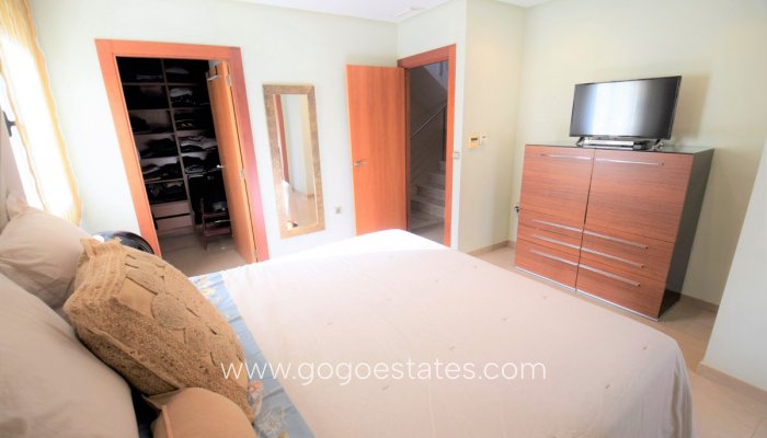 Te koop - Huis - Stadswoning - Guardamar del Segura - Guardamar del Segura Centro