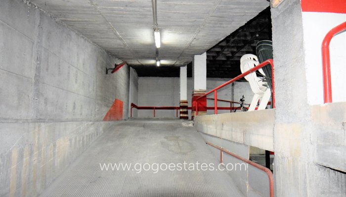 Te koop - Commercieel - Garage - Guardamar del Segura - Guardamar del Segura Centro