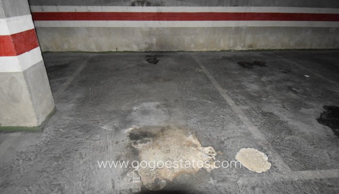 Te koop - Commercieel - Garage - Guardamar del Segura - Guardamar del Segura Centro