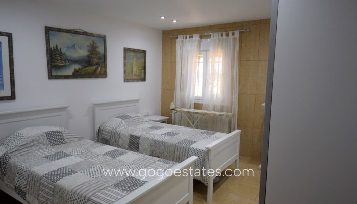 Te koop - Huis - Vrijstaande Villa - Guardamar del Segura - Guardamar del Segura Centro