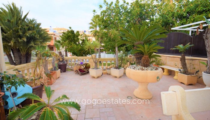 Te koop - Huis - Vrijstaande Villa - Guardamar del Segura - Guardamar del Segura Centro