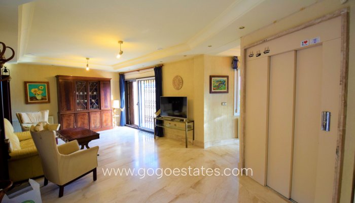 Te koop - Huis - Vrijstaande Villa - Guardamar del Segura - Guardamar del Segura Centro