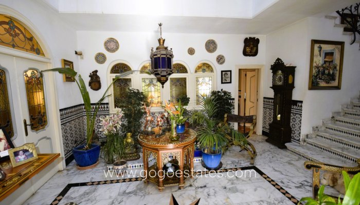 Te koop - Huis - Vrijstaande Villa - Torrevieja - Torrevieja Centro