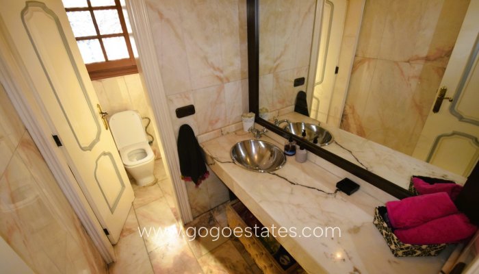 Te koop - Huis - Vrijstaande Villa - Torrevieja - Torrevieja Centro