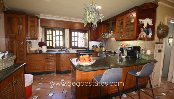 Te koop - Huis - Vrijstaande Villa - Torrevieja - Torrevieja Centro