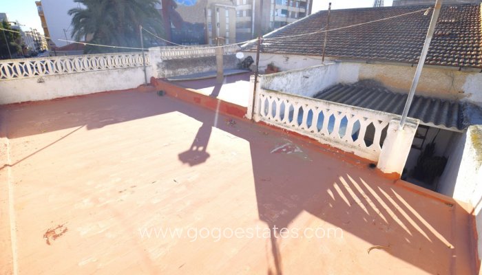 Te koop - Huis - Halfvrijstaande woning - Guardamar del Segura - Guardamar del Segura Centro