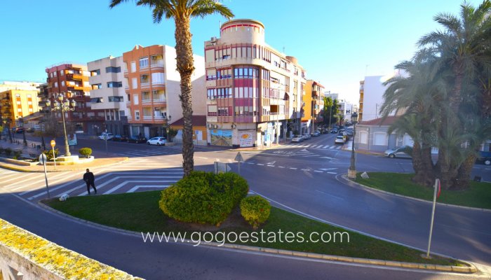 Te koop - Huis - Halfvrijstaande woning - Guardamar del Segura - Guardamar del Segura Centro