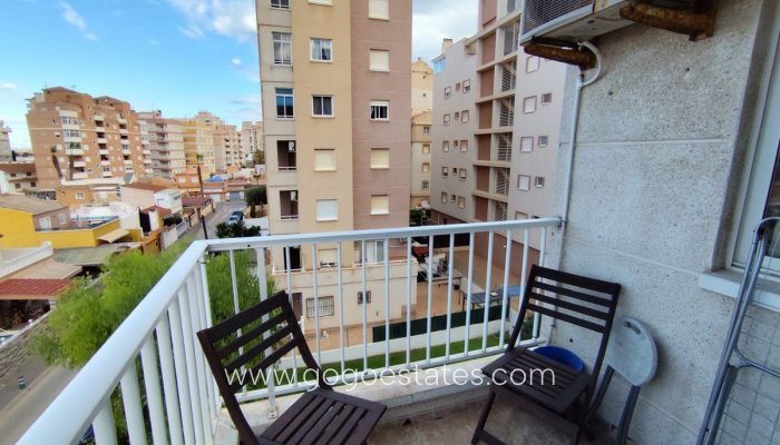 Te koop - Appartement - Appartement op de middelste verdieping - Torrevieja - Torrevieja Centro