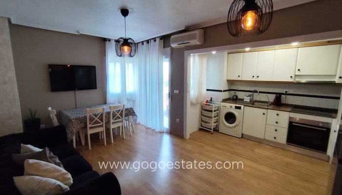 Te koop - Appartement - Appartement op de middelste verdieping - Torrevieja - Torrevieja Centro