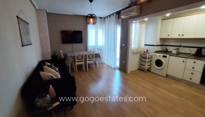 Te koop - Appartement - Appartement op de middelste verdieping - Torrevieja - Torrevieja Centro
