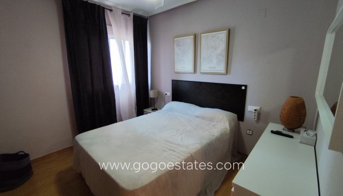 Te koop - Appartement - Appartement op de middelste verdieping - Torrevieja - Torrevieja Centro