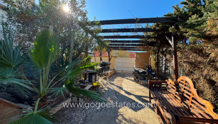 Te koop - Huis - Vrijstaande Villa - Orihuela - La Zenia