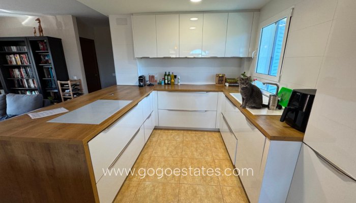 Te koop - Huis - Vrijstaande Villa - Orihuela - La Zenia