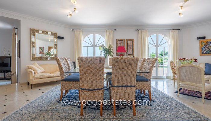 Te koop - Huis - Vrijstaande Villa - Sella