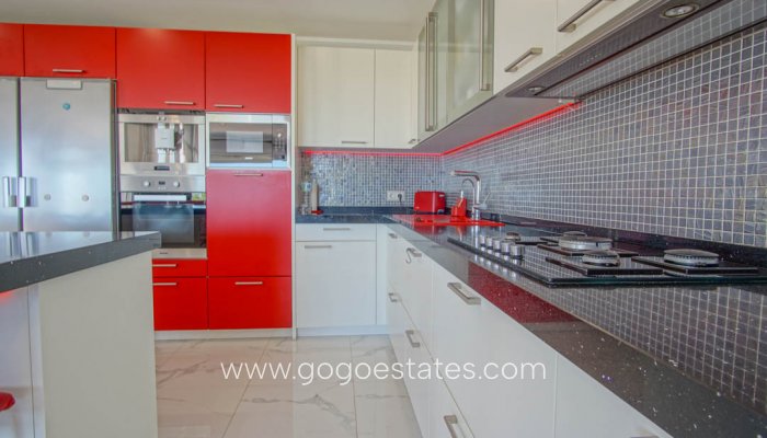 Te koop - Huis - Vrijstaande Villa - La Nucía - La Nucia Centro