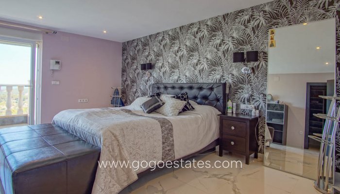 Te koop - Huis - Vrijstaande Villa - La Nucía - La Nucia Centro